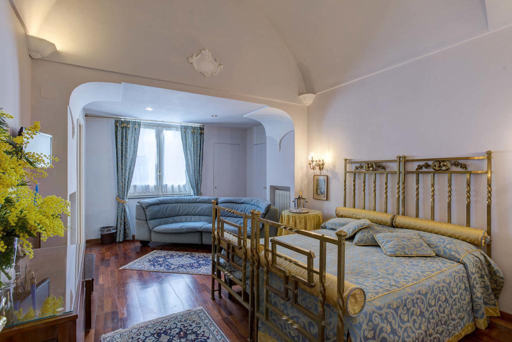 Готель Relais La Rupe Сорренто Екстер'єр фото